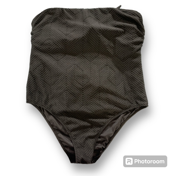 love & sports Other - Love & Sports size XL 16-18 black strapless one piece back tie textured swimsuit